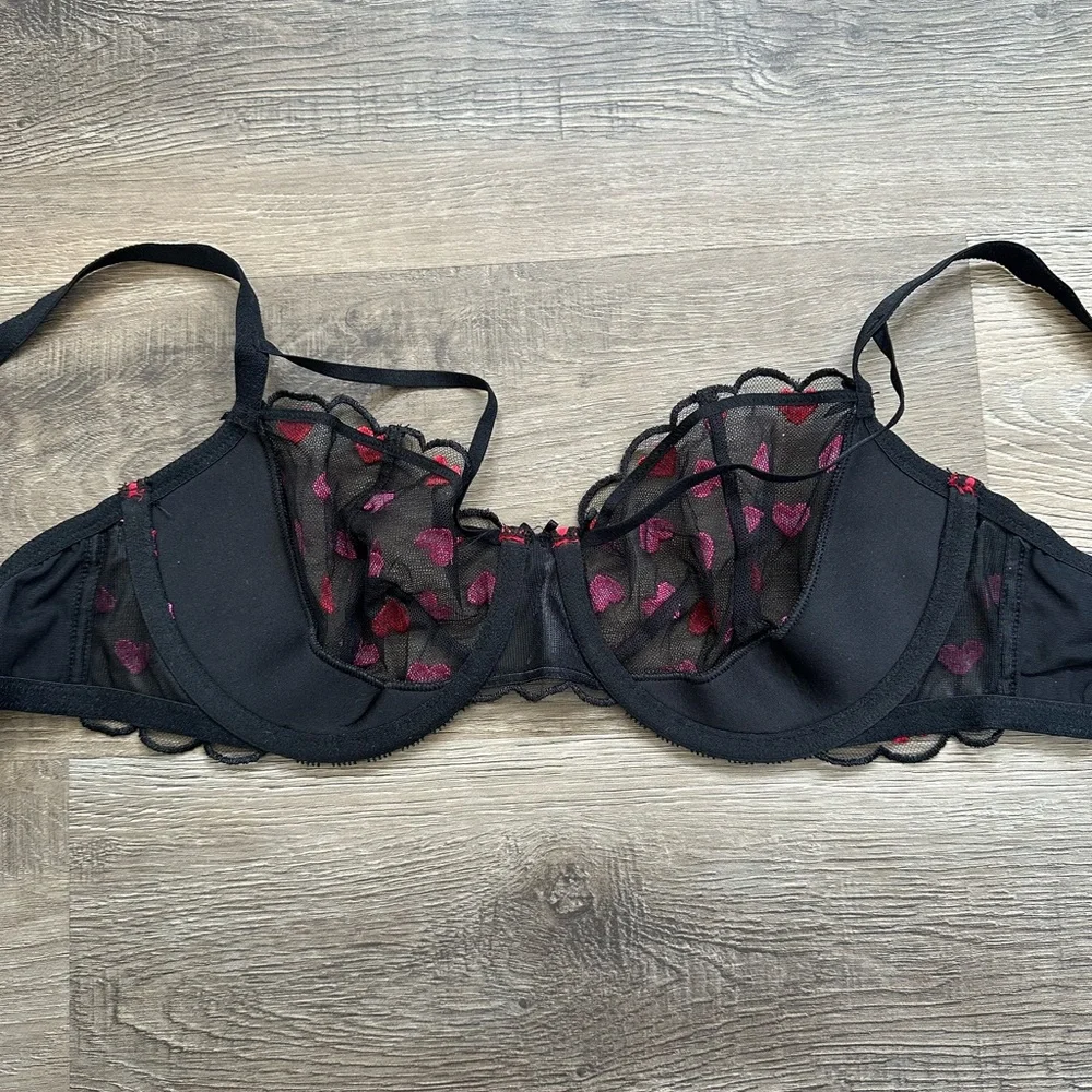 NWT VS Dream Angels Push-Up Bra - Picture 3 of 6